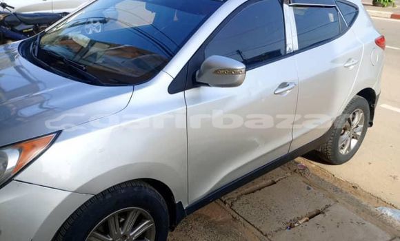Buy Used Hyundai Tucson Silver Car in Douala in Littoral Cameroon Buy Used Hyundai Tucson Silver Car in Douala in Littoral Cameroon