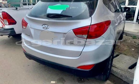 Buy Used Hyundai Tucson Silver Car in Douala in Littoral Cameroon Buy Used Hyundai Tucson Silver Car in Douala in Littoral Cameroon
