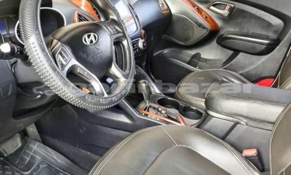 Buy Used Hyundai Tucson Silver Car in Douala in Littoral Cameroon Buy Used Hyundai Tucson Silver Car in Douala in Littoral Cameroon