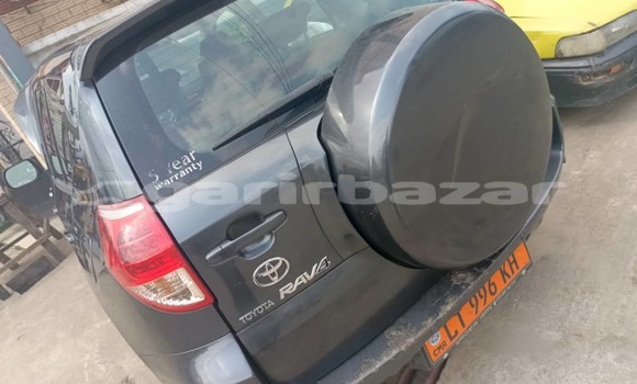 Acheter Occasion Voiture Toyota RAV4 Gris à Douala, Littoral Cameroon Acheter Occasion Voiture Toyota RAV4 Gris à Douala, Littoral Cameroon