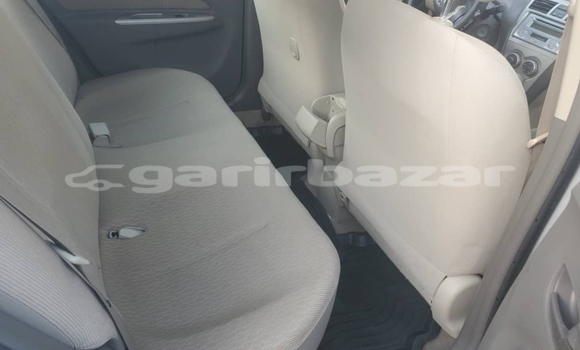 Acheter Import Voiture Toyota Yaris Gris à Douala, Littoral Cameroon Acheter Import Voiture Toyota Yaris Gris à Douala, Littoral Cameroon