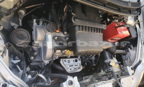 Acheter Import Voiture Toyota Yaris Gris à Douala, Littoral Cameroon Acheter Import Voiture Toyota Yaris Gris à Douala, Littoral Cameroon