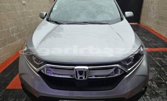 Sayi Sabo Honda CR–V Azurfa Mota in Yaounde a Babban Kamaru