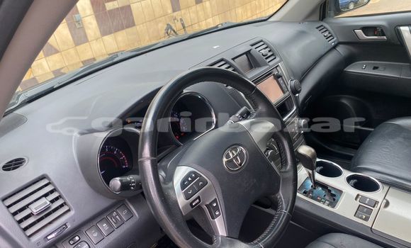 Buy Import Toyota Highlander Black Car in Douala in Littoral Cameroon Buy Import Toyota Highlander Black Car in Douala in Littoral Cameroon