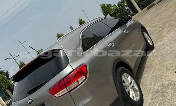 Acheter Import Voiture Kia Sorento Gris à Douala, Littoral Cameroon Acheter Import Voiture Kia Sorento Gris à Douala, Littoral Cameroon
