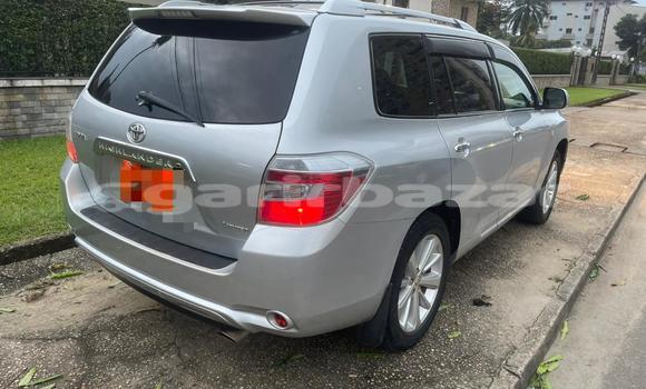 Acheter Occasion Voiture Toyota Highlander Gris à Douala, Littoral Cameroon Acheter Occasion Voiture Toyota Highlander Gris à Douala, Littoral Cameroon