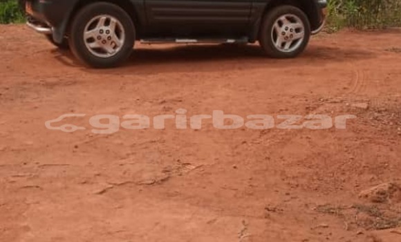 Buy Used Toyota RAV4 Green Car in Yaounde in Central Cameroon Buy Used Toyota RAV4 Green Car in Yaounde in Central Cameroon