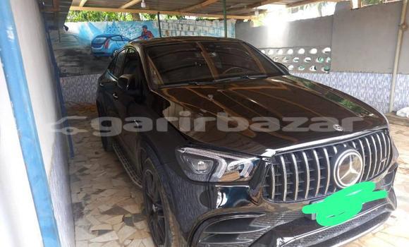 Sayi Sabo Mercedes‒Benz GLE Coupe Black Mota in Douala a Ƙasar Kamaru
