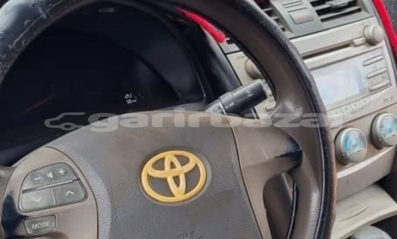 Sayi Na hannu Toyota Camry Black Mota in Yaounde a Babban Kamaru Sayi Na hannu Toyota Camry Black Mota in Yaounde a Babban Kamaru