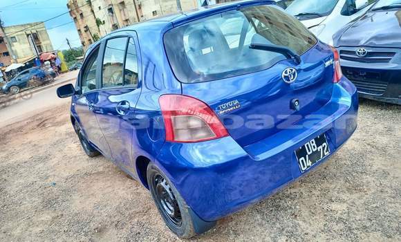Sayi Na hannu Toyota Yaris Blue Mota in Yaounde a Babban Kamaru Sayi Na hannu Toyota Yaris Blue Mota in Yaounde a Babban Kamaru