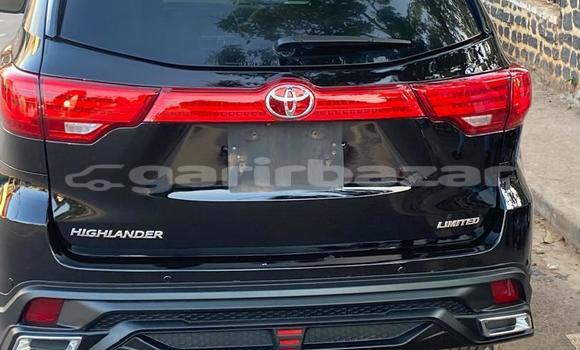 Buy Import Toyota Highlander Black Car in Yaounde in Central Cameroon Buy Import Toyota Highlander Black Car in Yaounde in Central Cameroon