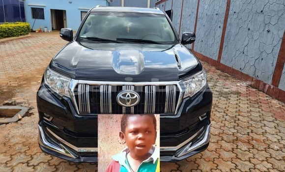 Sayi Na hannu Toyota Land Cruiser Prado Black Mota in Yaounde a Babban Kamaru Sayi Na hannu Toyota Land Cruiser Prado Black Mota in Yaounde a Babban Kamaru