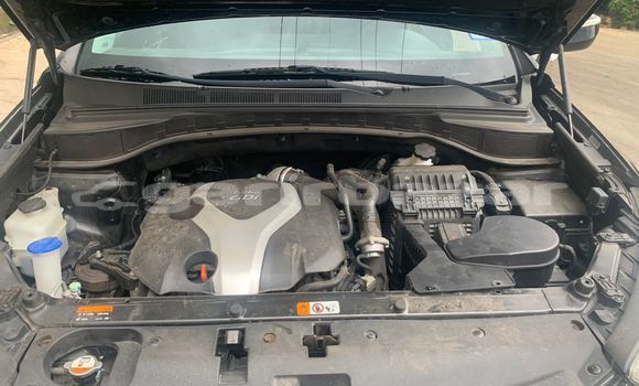 Buy Import Hyundai Santa Fe Black Car in Douala in Littoral Cameroon Buy Import Hyundai Santa Fe Black Car in Douala in Littoral Cameroon