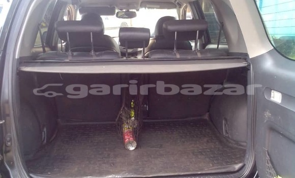 Sayi Na hannu Toyota RAV4 Black Mota in Douala a Ƙasar Kamaru Sayi Na hannu Toyota RAV4 Black Mota in Douala a Ƙasar Kamaru