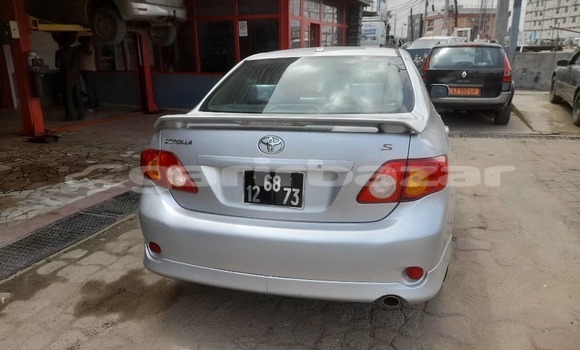 Acheter Import Voiture Toyota Corolla Gris à Douala, Littoral Cameroon Acheter Import Voiture Toyota Corolla Gris à Douala, Littoral Cameroon