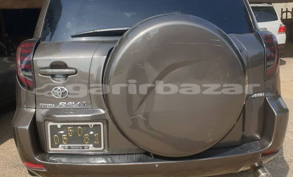 Acheter Occasion Voiture Toyota RAV4 Gris à Douala, Littoral Cameroon Acheter Occasion Voiture Toyota RAV4 Gris à Douala, Littoral Cameroon