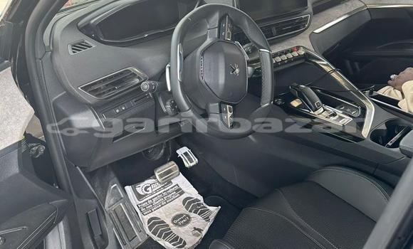 Sayi Imported Peugeot 5008 Black Mota in Douala a Ƙasar Kamaru Sayi Imported Peugeot 5008 Black Mota in Douala a Ƙasar Kamaru