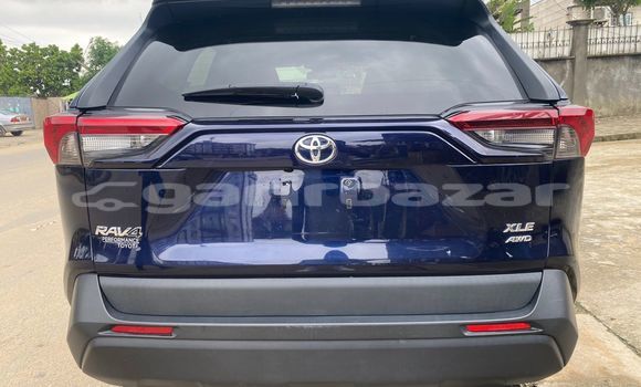 Acheter Import Voiture Toyota RAV4 Bleu à Douala, Littoral Cameroon Acheter Import Voiture Toyota RAV4 Bleu à Douala, Littoral Cameroon