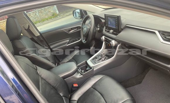 Acheter Import Voiture Toyota RAV4 Bleu à Douala, Littoral Cameroon Acheter Import Voiture Toyota RAV4 Bleu à Douala, Littoral Cameroon