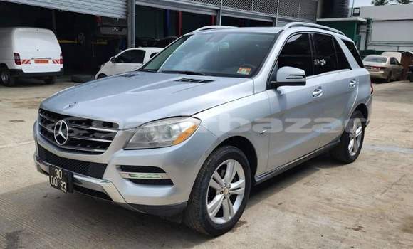 Buy Used Mercedes Viano Silver Car in Douala in Littoral Cameroon Buy Used Mercedes Viano Silver Car in Douala in Littoral Cameroon