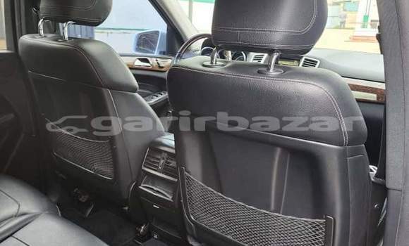 Buy Used Mercedes Viano Silver Car in Douala in Littoral Cameroon Buy Used Mercedes Viano Silver Car in Douala in Littoral Cameroon