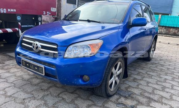Acheter Occasion Voiture Toyota RAV4 Bleu à Douala, Littoral Cameroon Acheter Occasion Voiture Toyota RAV4 Bleu à Douala, Littoral Cameroon