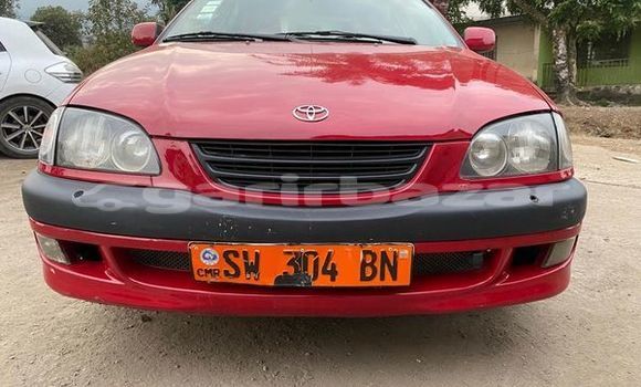 Sayi Na hannu Toyota Avensis Sauran Mota in Douala a Ƙasar Kamaru Sayi Na hannu Toyota Avensis Sauran Mota in Douala a Ƙasar Kamaru