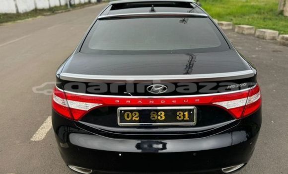 Sayi Na hannu Toyota Allion Sauran Mota in Douala a Ƙasar Kamaru Sayi Na hannu Toyota Allion Sauran Mota in Douala a Ƙasar Kamaru