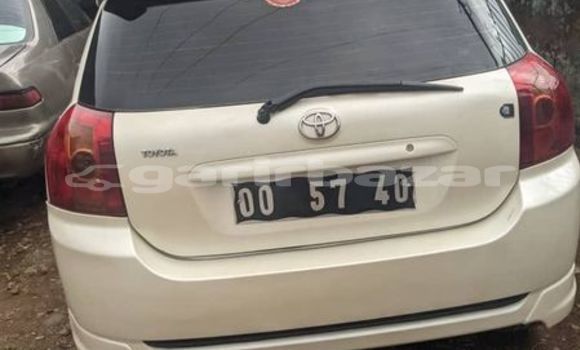 Sayi Na hannu Toyota Runx Sauran Mota in Douala a Ƙasar Kamaru Sayi Na hannu Toyota Runx Sauran Mota in Douala a Ƙasar Kamaru