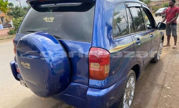 Sayi Na hannu Toyota RAV4 Sauran Mota in Douala a Ƙasar Kamaru Sayi Na hannu Toyota RAV4 Sauran Mota in Douala a Ƙasar Kamaru