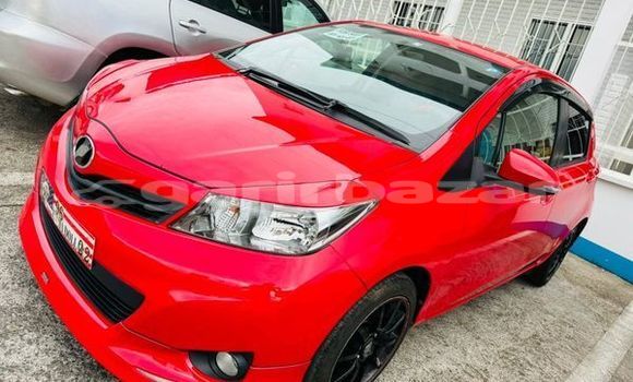 Sayi Na hannu Toyota Yaris Sauran Mota in Douala a Ƙasar Kamaru Sayi Na hannu Toyota Yaris Sauran Mota in Douala a Ƙasar Kamaru