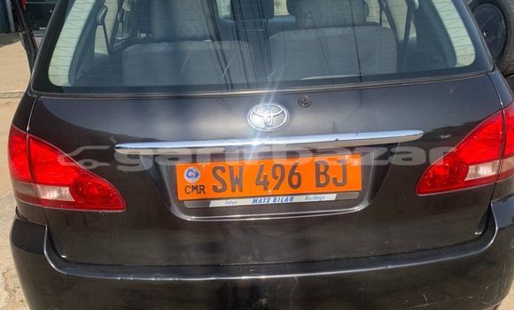 Sayi Na hannu Toyota Avensis Verso Black Mota in Douala a Ƙasar Kamaru Sayi Na hannu Toyota Avensis Verso Black Mota in Douala a Ƙasar Kamaru
