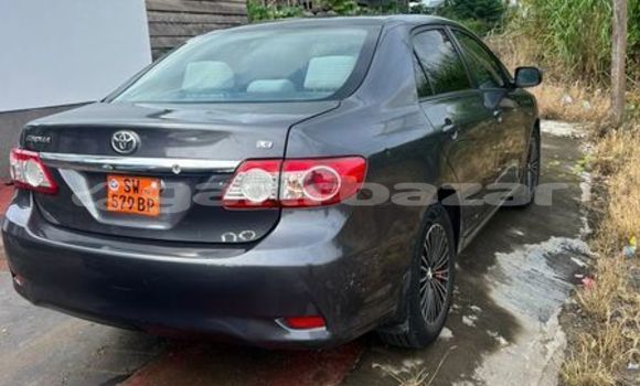 Sayi Na hannu Toyota Corolla Sauran Mota in Douala a Ƙasar Kamaru Sayi Na hannu Toyota Corolla Sauran Mota in Douala a Ƙasar Kamaru