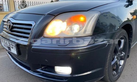 Sayi Na hannu Toyota Avensis Black Mota in Yaounde a Babban Kamaru Sayi Na hannu Toyota Avensis Black Mota in Yaounde a Babban Kamaru