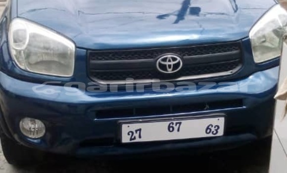 Acheter Occasion Voiture Toyota RAV4 Bleu à Douala, Littoral Cameroon Acheter Occasion Voiture Toyota RAV4 Bleu à Douala, Littoral Cameroon