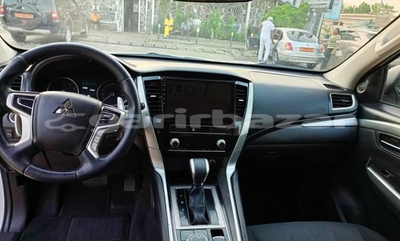 Acheter Occasion Voiture Mitsubishi Montero Sport Blanc à Douala, Littoral Cameroon Acheter Occasion Voiture Mitsubishi Montero Sport Blanc à Douala, Littoral Cameroon