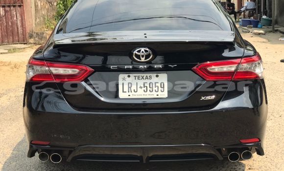 Sayi Na hannu Toyota Camry Black Mota in Douala a Ƙasar Kamaru Sayi Na hannu Toyota Camry Black Mota in Douala a Ƙasar Kamaru