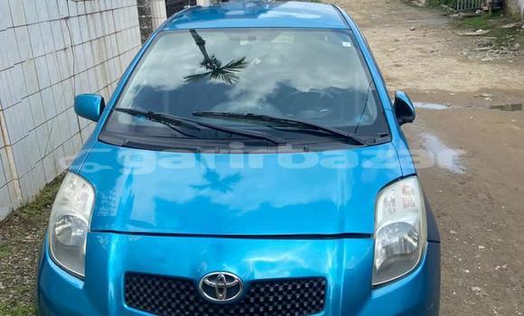 Buy Used Toyota Yaris Blue Car in Douala in Littoral Cameroon Buy Used Toyota Yaris Blue Car in Douala in Littoral Cameroon