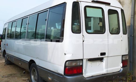 Acheter Import Voiture Toyota Coaster Blanc à Douala, Littoral Cameroon Acheter Import Voiture Toyota Coaster Blanc à Douala, Littoral Cameroon