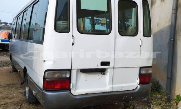 Acheter Import Voiture Toyota Coaster Blanc à Douala, Littoral Cameroon Acheter Import Voiture Toyota Coaster Blanc à Douala, Littoral Cameroon