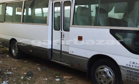 Acheter Import Voiture Toyota Coaster Blanc à Douala, Littoral Cameroon Acheter Import Voiture Toyota Coaster Blanc à Douala, Littoral Cameroon
