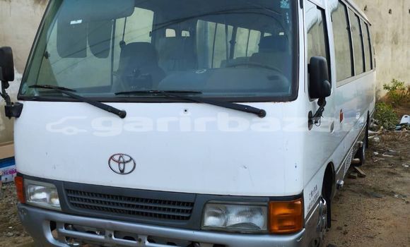 Acheter Import Voiture Toyota Coaster Blanc à Douala, Littoral Cameroon Acheter Import Voiture Toyota Coaster Blanc à Douala, Littoral Cameroon