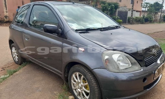 Sayi Na hannu Toyota Yaris Sauran Mota in Yaounde a Babban Kamaru