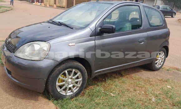 Sayi Na hannu Toyota Yaris Sauran Mota in Yaounde a Babban Kamaru Sayi Na hannu Toyota Yaris Sauran Mota in Yaounde a Babban Kamaru