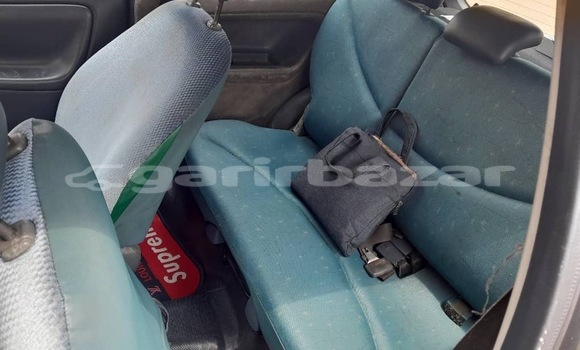 Sayi Na hannu Toyota Yaris Sauran Mota in Yaounde a Babban Kamaru Sayi Na hannu Toyota Yaris Sauran Mota in Yaounde a Babban Kamaru