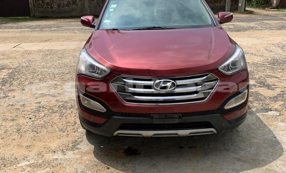 Sayi Na hannu Hyundai Santa Fe Sauran Mota in Douala a Ƙasar Kamaru
