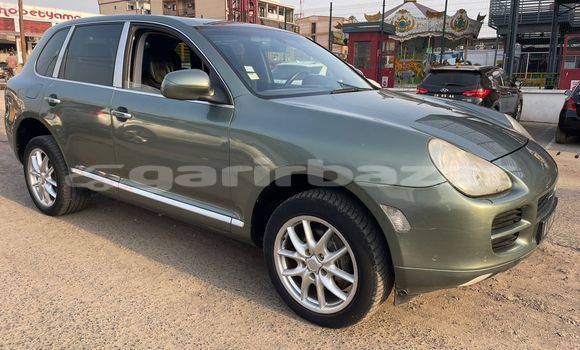 Sayi Na hannu Porsche Cayenne Sauran Mota in Douala a Ƙasar Kamaru