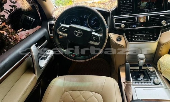 Sayi Na hannu Toyota Land Cruiser Sauran Mota in Yaounde a Babban Kamaru Sayi Na hannu Toyota Land Cruiser Sauran Mota in Yaounde a Babban Kamaru