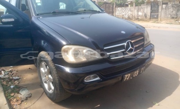 Acheter Occasion Voiture Mercedes‒Benz ML–Class Noir à Douala, Littoral Cameroon Acheter Occasion Voiture Mercedes‒Benz ML–Class Noir à Douala, Littoral Cameroon