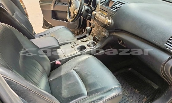 Sayi Sabo Toyota Highlander Sauran Mota in Douala a Ƙasar Kamaru Sayi Sabo Toyota Highlander Sauran Mota in Douala a Ƙasar Kamaru